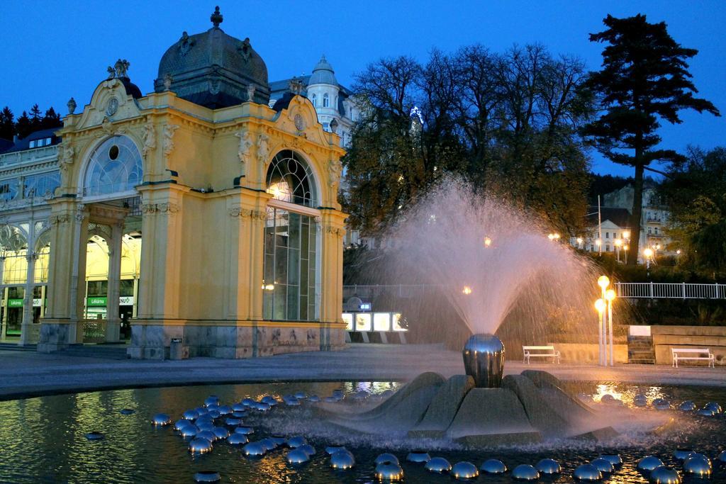 Pension A Restaurace Filip II Mariánské Lázně المظهر الخارجي الصورة